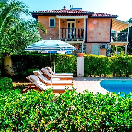 Oludeniz'de Muhtesem Tatil Villasi- Epik فيلة أولدينيس