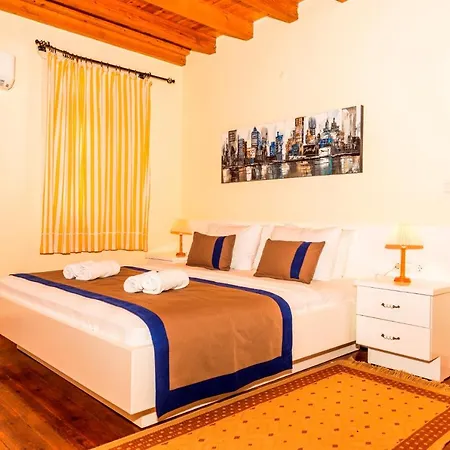Oludeniz'de Muhtesem Tatil Villasi- Epik וילה